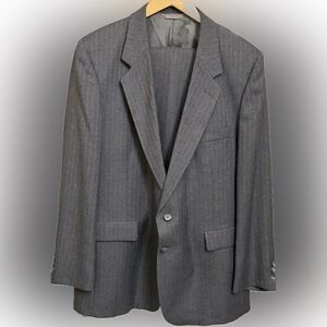 VTG Levi Strauss Co Business Class Mens 2 PC Suit Gray Pinstripe 46R USA